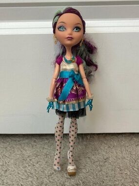 Madeline Hatter First Chapter Original Ever After High Doll